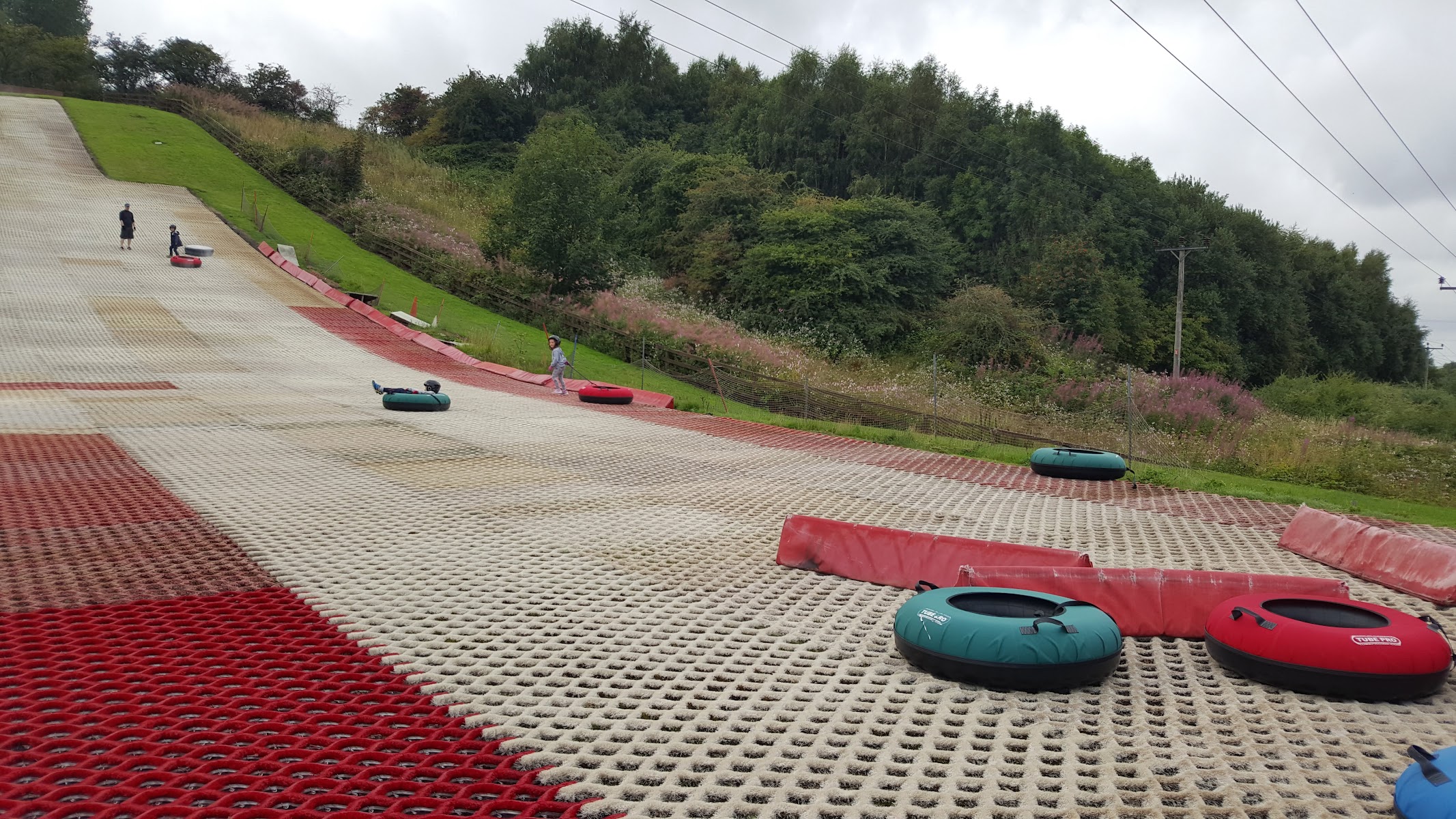 Polmonthill Community Snowsports Centre