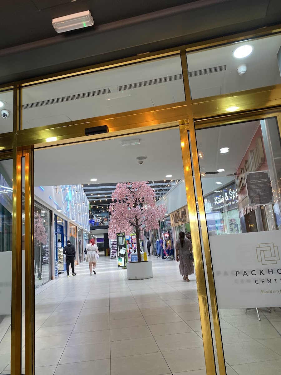 Packhorse Shopping Centre