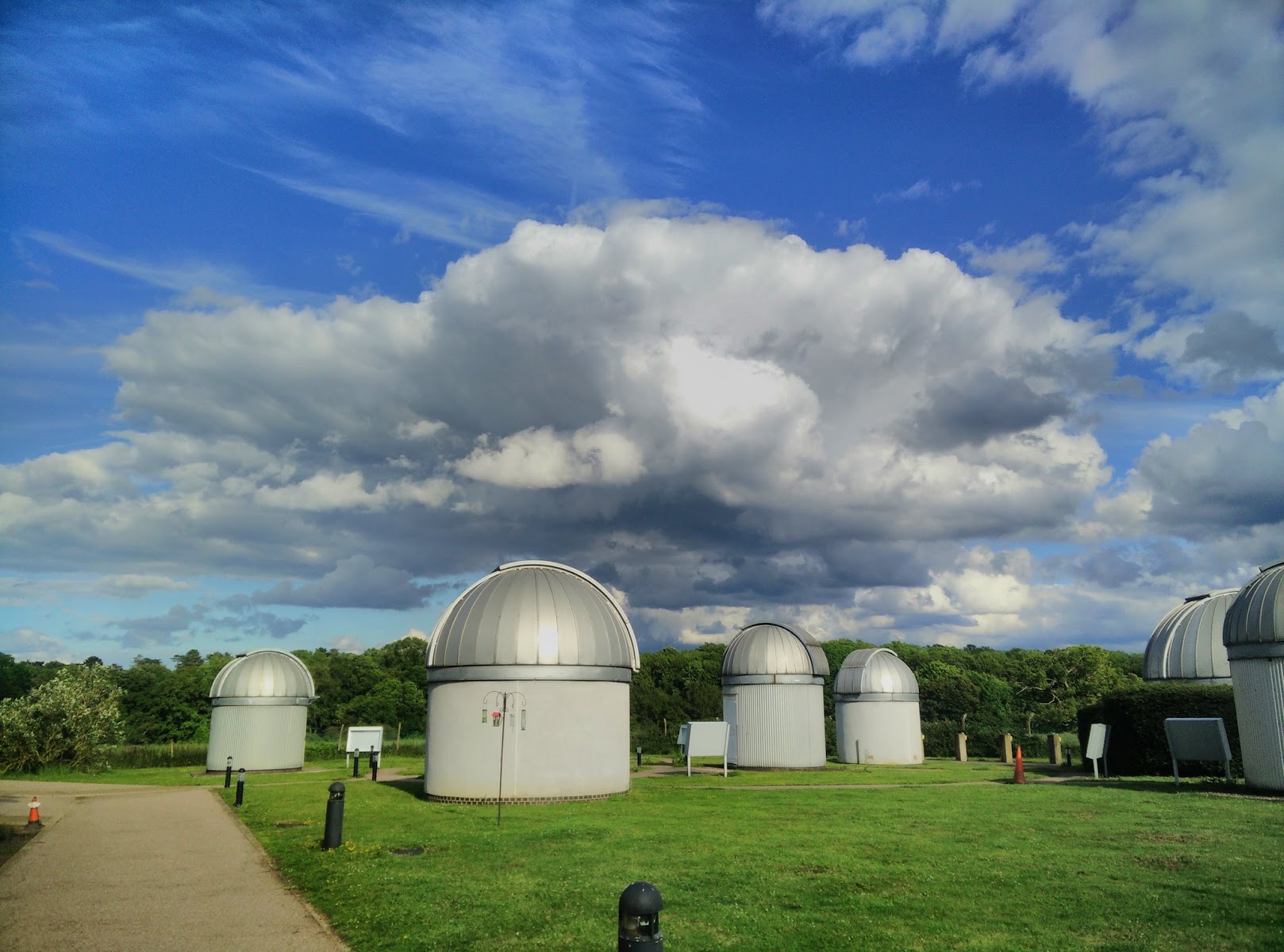 UH Celestial Explorer - Mobile Planetarium