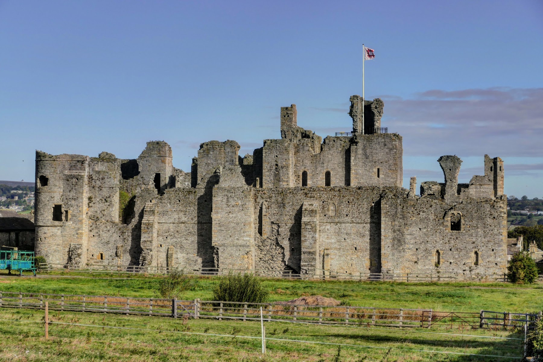Middleham Castle