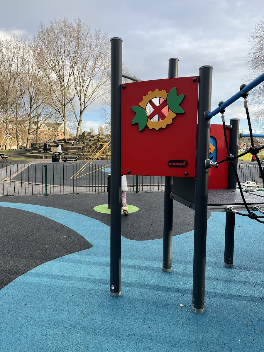 Thornes Park Playground