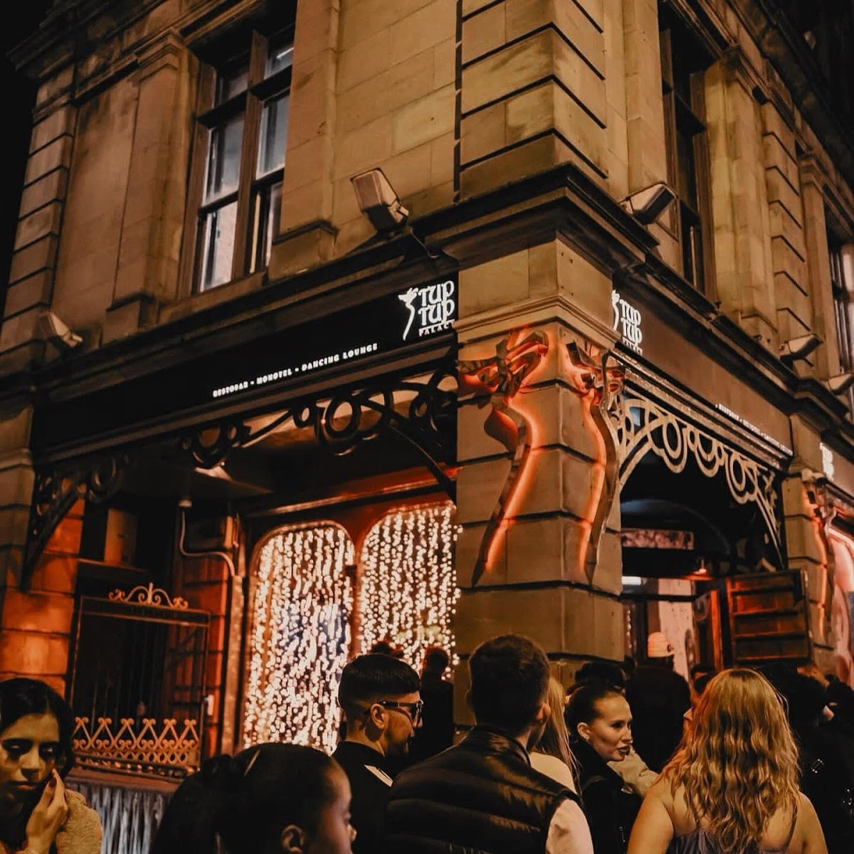 Tup Tup Palace